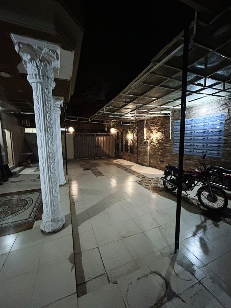 Fiora inn guest house